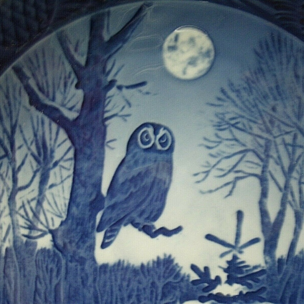 Owl 1974 Royal Copenhagen Collector Plate - Picture 3 of 8